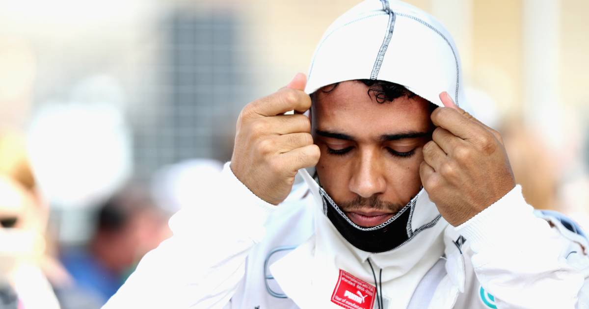 Lewis Hamilton Meldet Problem Bei Mercedes Team Dementiert