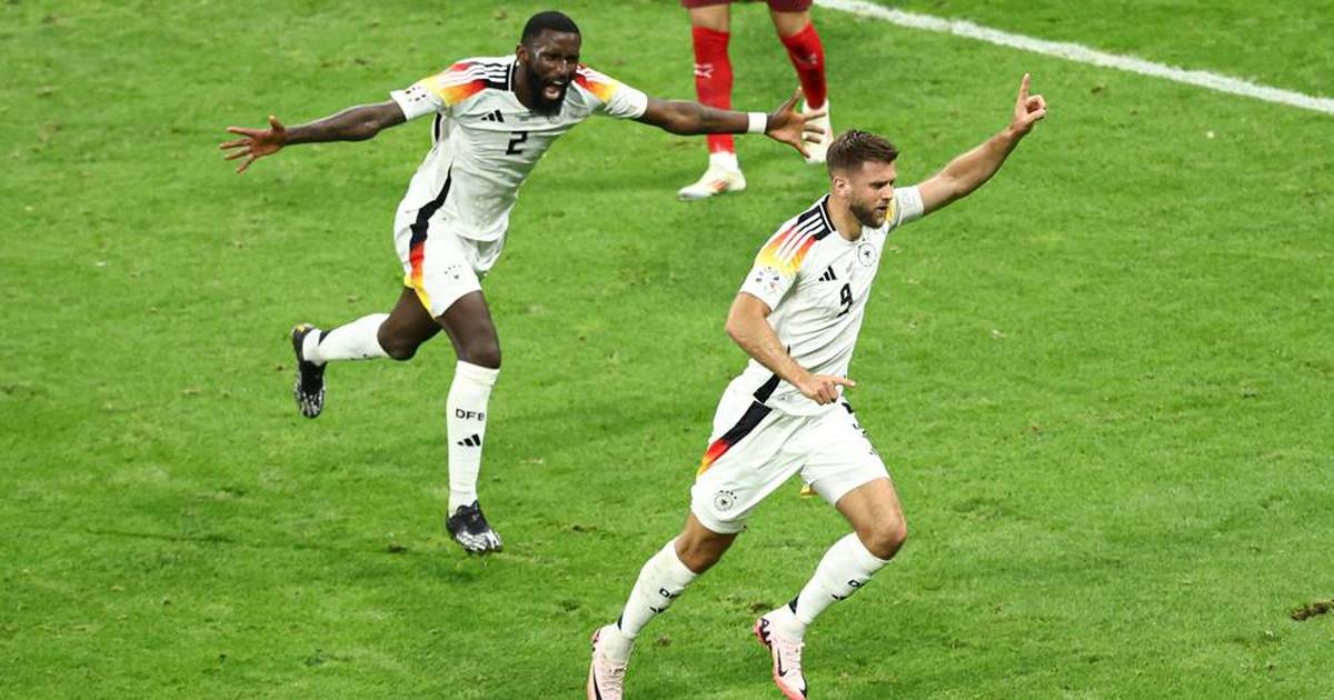 Em F Llkrug Rettet Dfb Team Deutschland Holt Gruppensieg