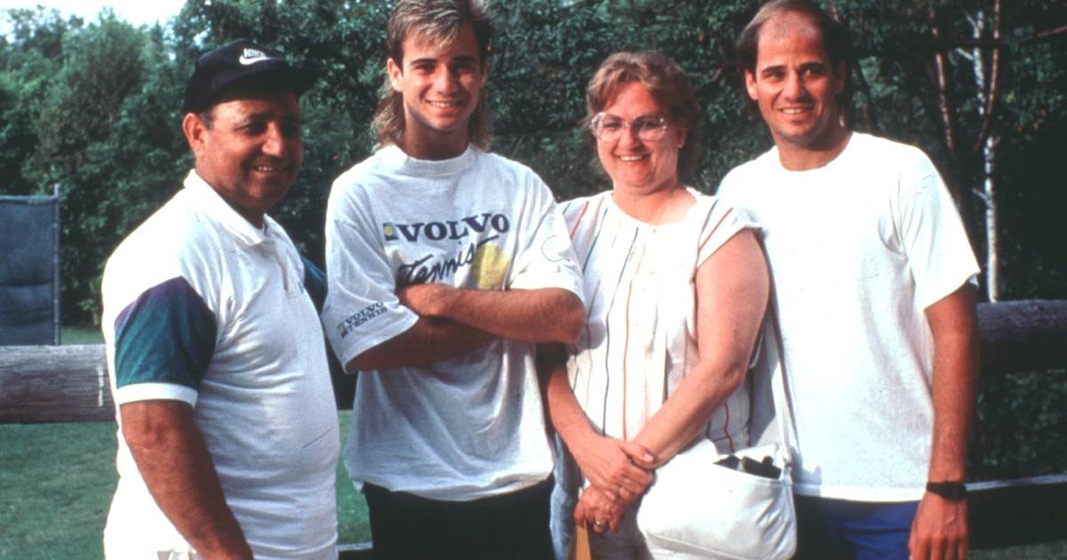 Tennis Andre Agassis Vater Mike Ist Tot Ein Fragw Rdiger Patriarch