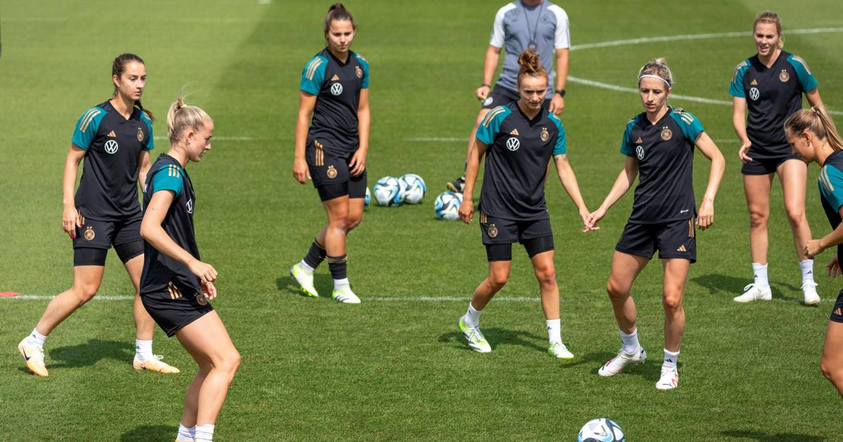 Gewitter Wirbelt Trainingsplan Der DFB Frauen Durcheinander