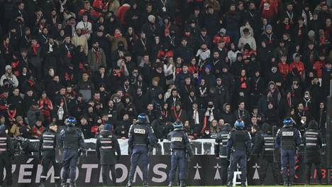 Psg Hooligans Vor Stuttgart Spiel Festgenommen