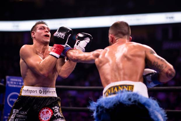 Feigenbutz' verzweifelter Kampf gegen die Schlag-Maschine