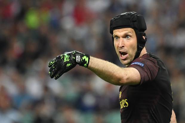Sportler auf Abwegen: Cech wagt sich aufs Eis