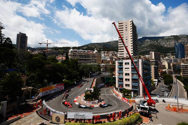 Verstappens Crash sorgt für irres Finale