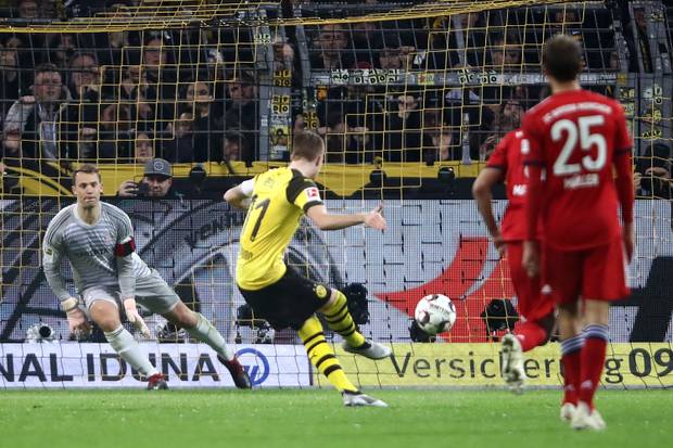 Die Story hinter Favres Kabinenbild - und die irren Folgen im Netz