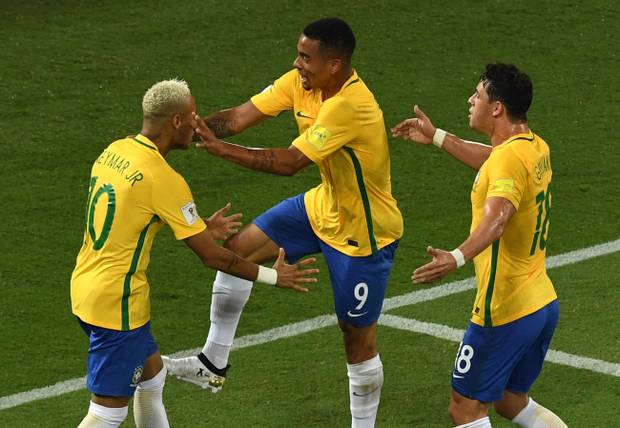 Platzwunde: Neymar für Tunnel böse bestraft