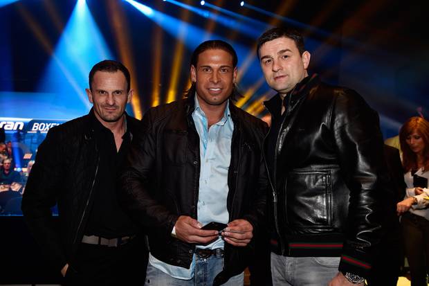 Wiese schnuppert bei Sturms Sieg Ring-Luft