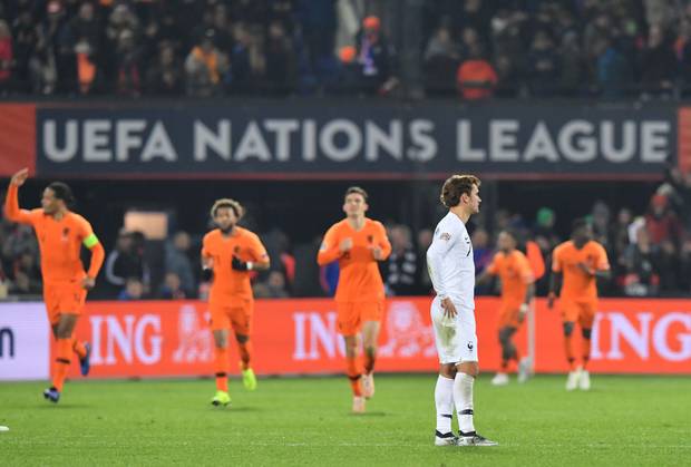 "Deutsche müssen weinen": Presse leidet mit Absteigern