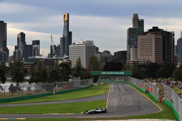 Bilder: Dieses Model folgt Hamiltons Ruf