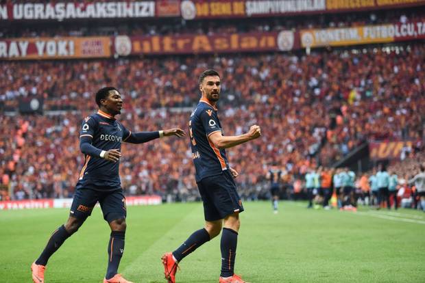 Wie der Erdogan-Klub die Altstars versammelt