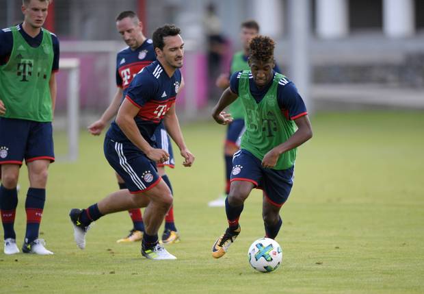 Trainingsauftakt der Bayern: Ribery feixt mit Sagnol