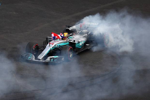 Party-Bilder: Wahnsinn mit Weltmeister Hamilton