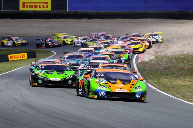 Halbzeitbilanz: Heißer Titelkampf im ADAC GT Masters