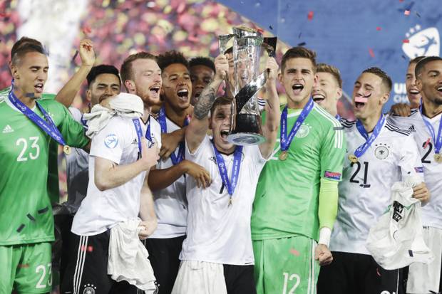 Kapitäne unter sich - die Rückkehr der EM-Helden