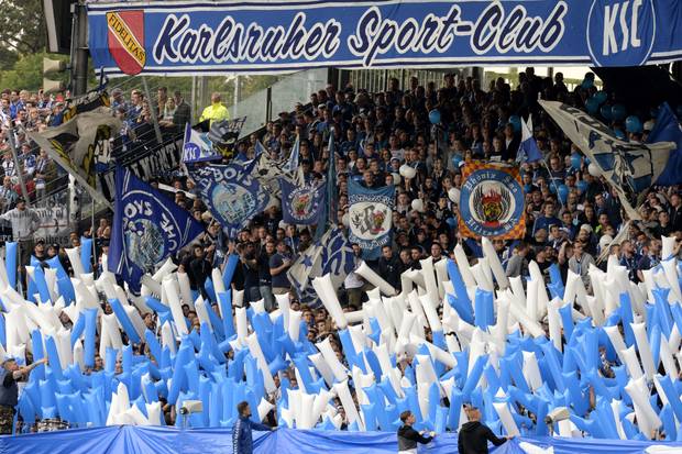 Hamburgs Tanz auf der Rasierklinge