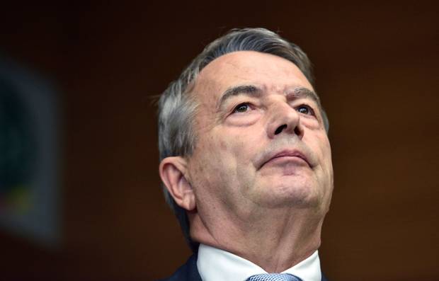 Was wusste Merkel? Niersbachs Aus im Netz