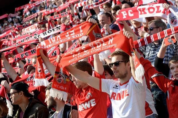 Getackert, genäht: Ginter leidet im Derby
