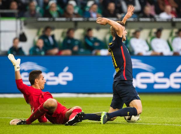 Kläglicher Elfer - Forsberg auf Zazas Spuren
