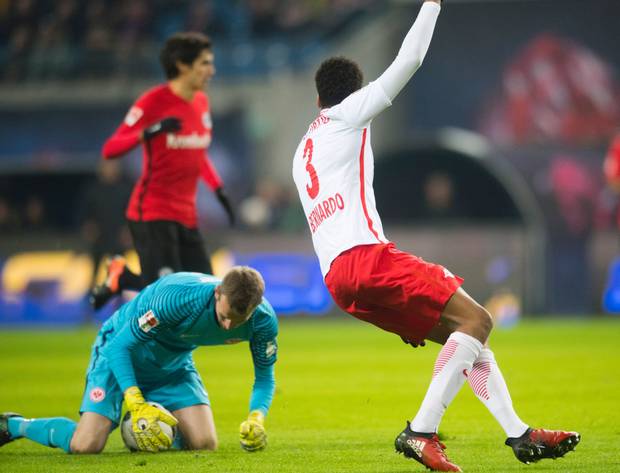 Pannen-Hradecky toppt Kung-Fu-Drobny