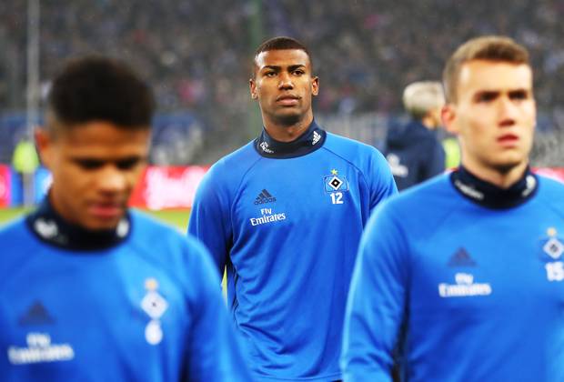 10-Mio-Mann Walace friert auf der Bank