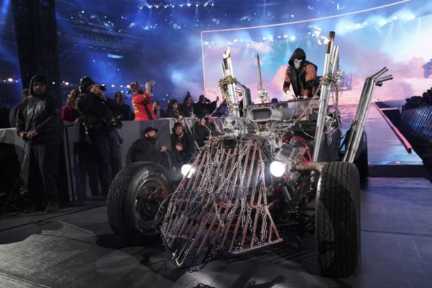 Die Mega-Einmärsche bei WrestleMania und ihre Geschichten