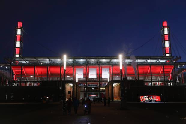 50.000 beim Winter Game: Die größten Eishockey-Spektakel