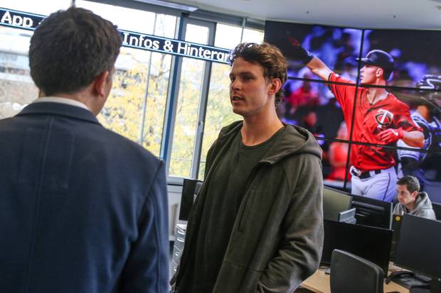 Hoher Besuch! MLB-Star Max Kepler bei SPORT1