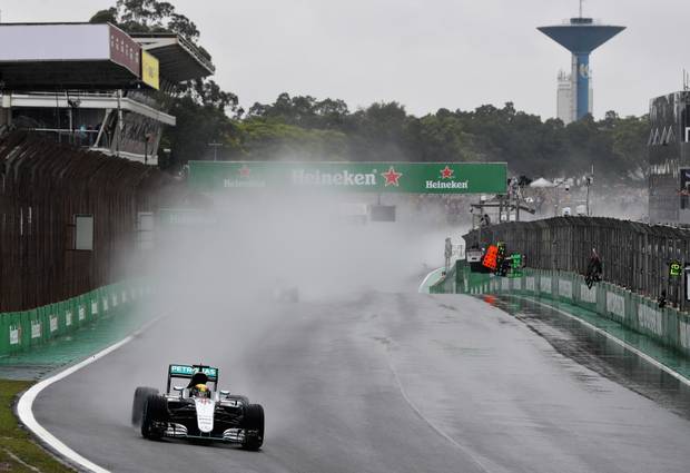 Chaotisches Crash-Festival in Brasilien