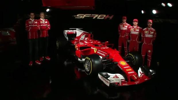 Vettels Ferrari besteht Jungfernfahrt