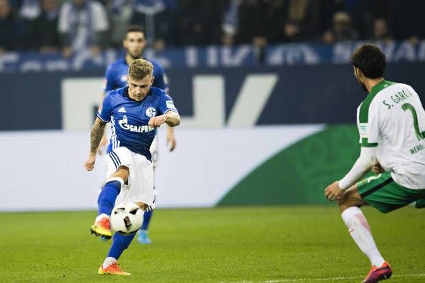 Schalkes Meyer knallt den Schmerz weg