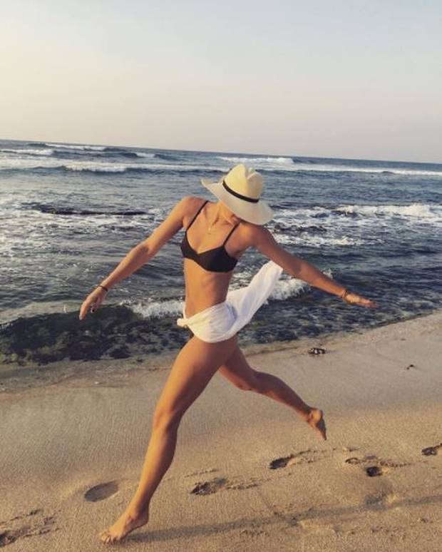 Die heißen Ferien der Tennis-Beauties