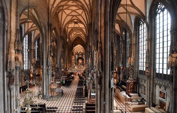 Rosberg und Hamilton erweisen Lauda letzte Ehre