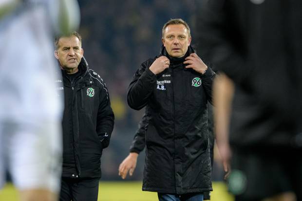 Wessen Stuhl wackelt? Der Trainercheck im Abstiegskampf