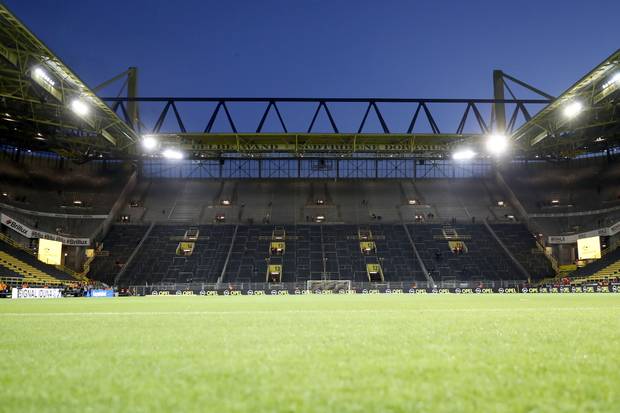 So protestieren die BVB-Fans gegen das Montagsspiel