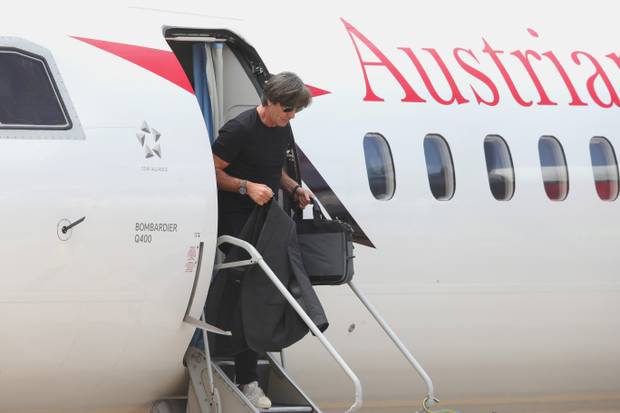 WM-Mission gestartet: Warmer Empfang für Löws Team