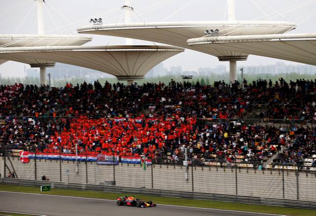 Vettel-Mania! Chinesen fahren auf Ferrari-Star ab