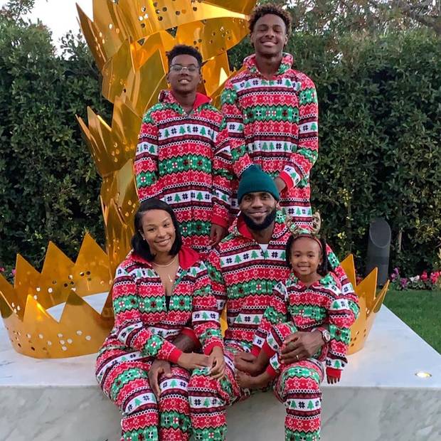 So feierten die Stars Weihnachten: LeBrons Gang im Jumpsuit
