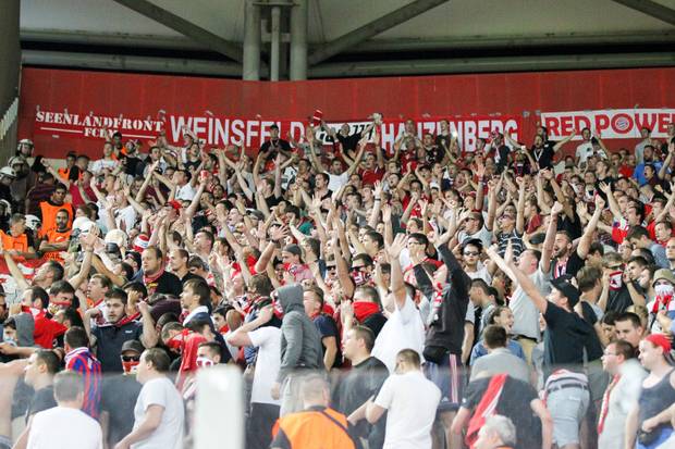 Krawalle im Olympiakos-Stadion