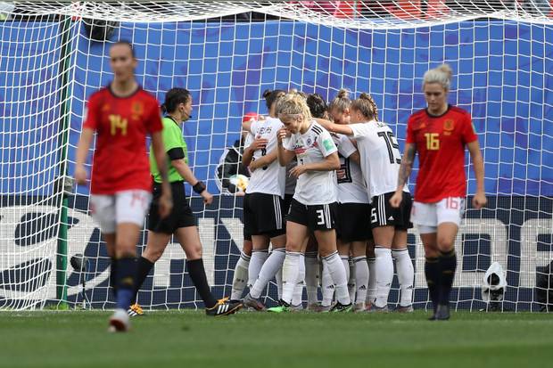 Einzelkritik: WM-Debütantin glänzt - Abwehr fehlerhaft