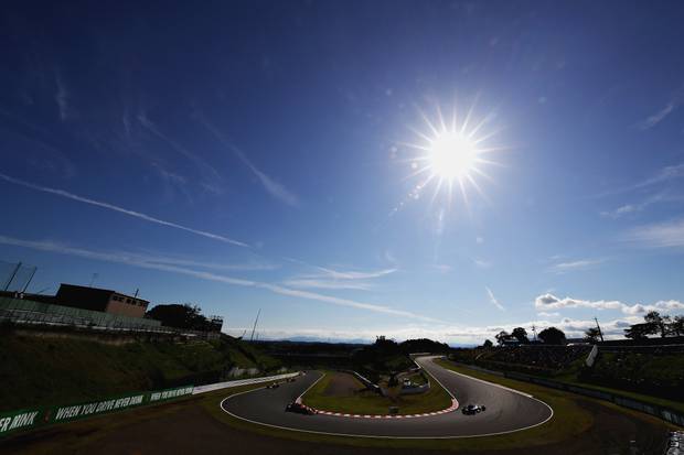 Podolski gratuliert Hamilton zum Sieg in Suzuka
