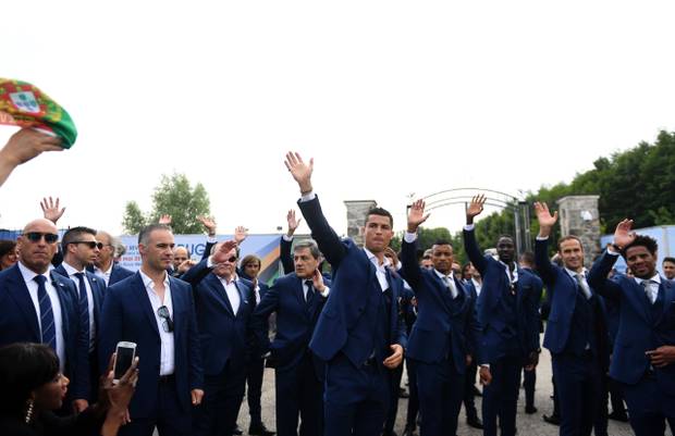 Bilder: Ronaldo scherzt mit Präsident
