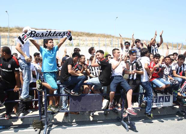 Gomez in Istanbul gefeiert