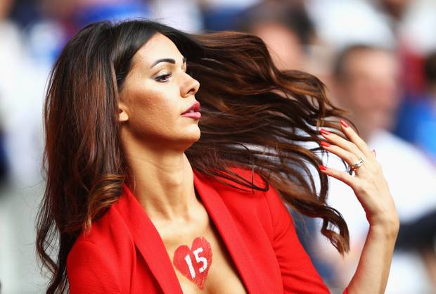 Spielerfrauen: Erjona ist die Nummer 1