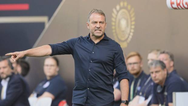 DFB-Team lenkt sich mit Bowling ab