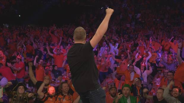 Horrorverletzung bei Darts-Star?