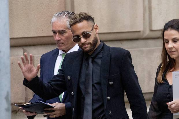 Neymar: Anklage fallen gelassen