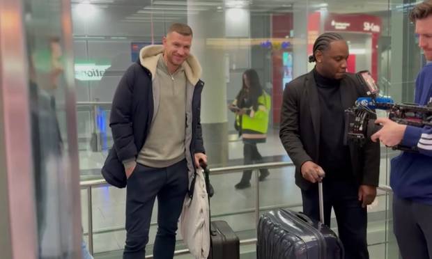 Dzeko in Deutschland gelandet