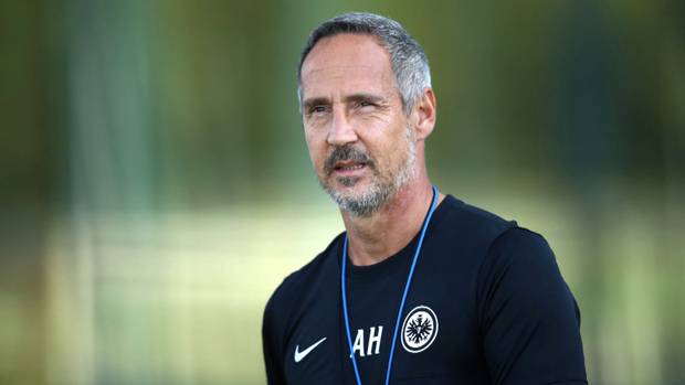 Hütter bleibt Frankfurt treu