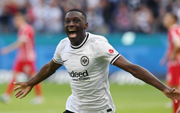 Kostspieliger Poker um Eintracht-Held