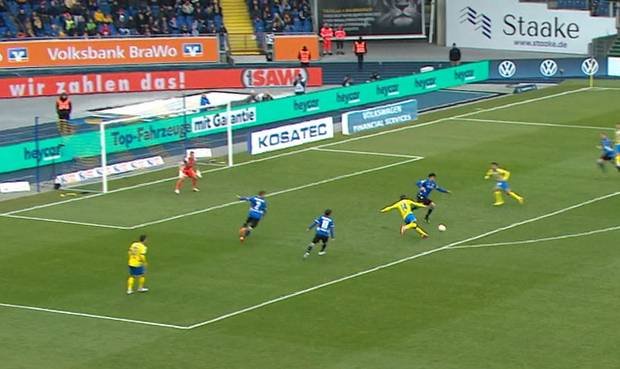 Bielefeld verspielt Drei-Tore-Führung